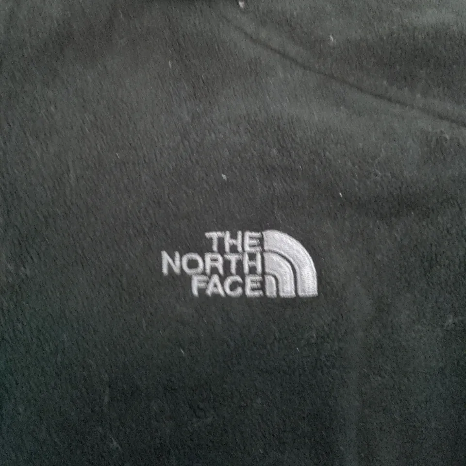 THE NORTH FACE FLEECE JACKET – BLACK – MEN'S MEDIUM