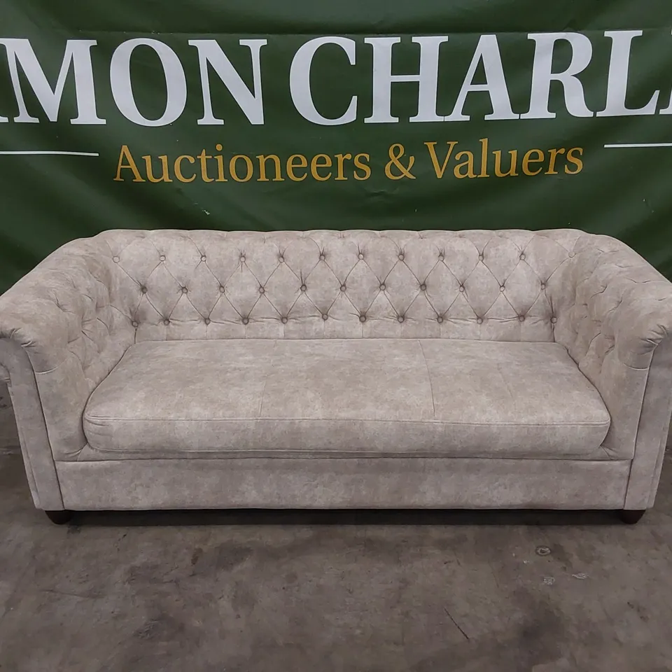 DESIGNER 3 SEATER CHESTERFIELD STYLE SOFA