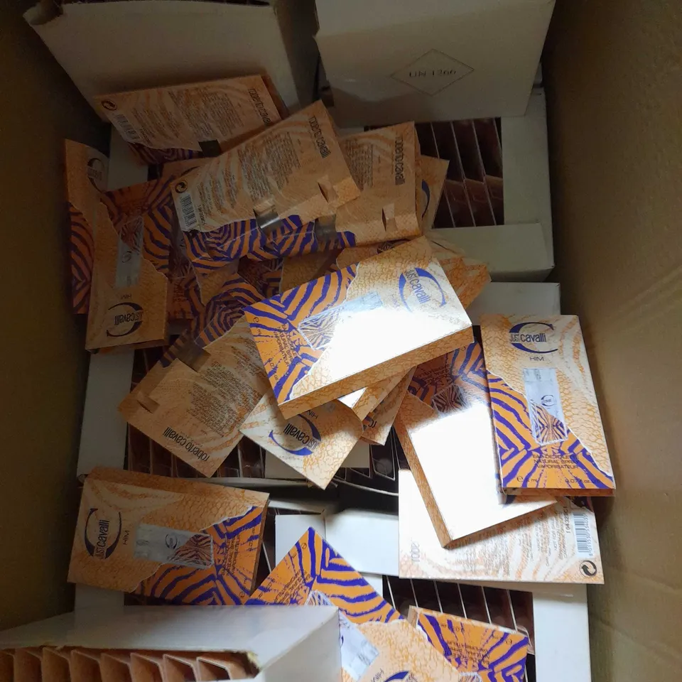 LOT OF APPROX 200 X 2ML ROBERTO CAVALLI JUST CAVALLI MAN EAU DE TOILETTE 