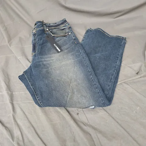 FASHIONNOVA MEN TAKE A SIP STRAIGHT JEANS IN DARK WASH SIZE 38"