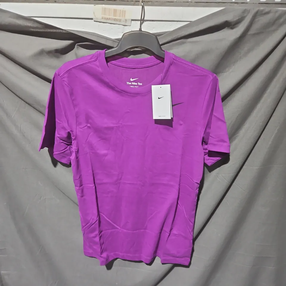 NIKE DRI-FIT PURPLE T-SHIRT