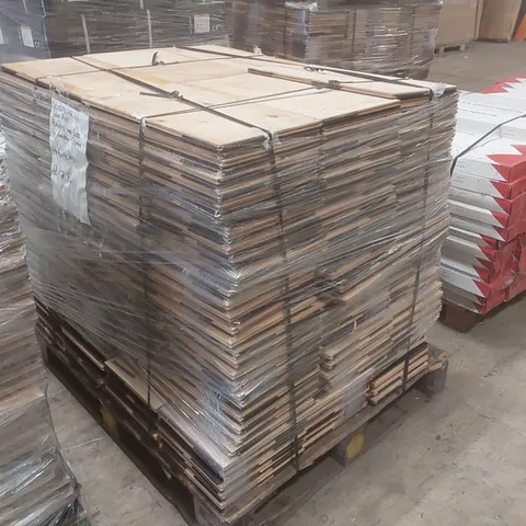PALLET CONTAINING APPROXIMATELY 48x PACKS OF WOODPECKER ENGINEERED WOOD GOODRICH PLANKS & SQ FLOORING - 0.784M² PP