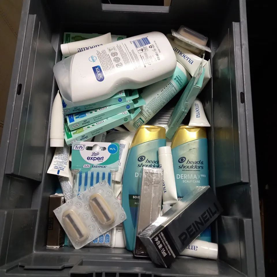 LOT OF HOUSEHOLD ITEMS TO INCLUDE POWER SHAMPOO, ETC