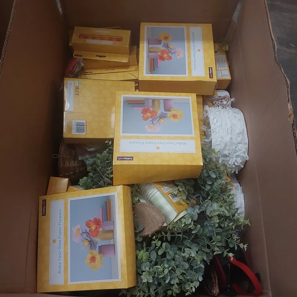 BOX CONTAINING A LARGE QUANTITY OF ASSORTED EASTER PRODUCTS