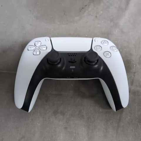 SONY PLAYSTATION 5 DUALSENSE WIRELESS CONTROLLER – WHITE