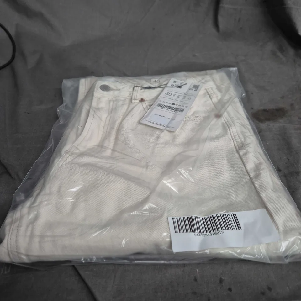 STRADIVARIUS D92 STRAIGHT WIDE JEANS – UK 12 (EU 40)