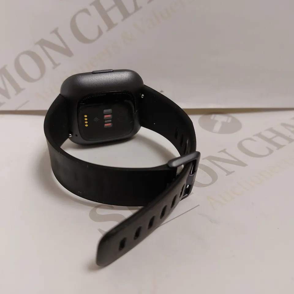 FITBIT VERSA 2 SMART WATCH - BLACK