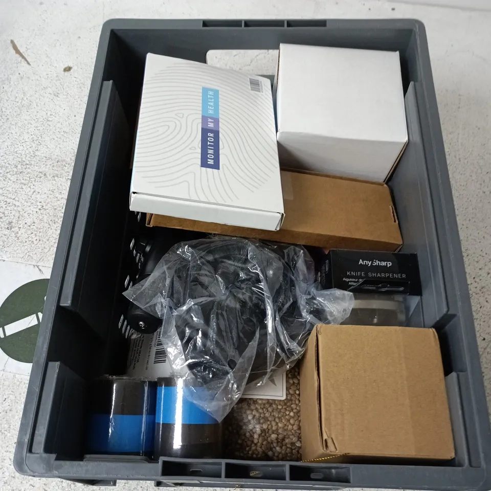 BOX CONTAINING A MIX OF APPROXIMATELY 15 ASSORTED ITEMS INCLUDING KNIFE SHARPENER, HEMP SEEDS, MUG ETC.