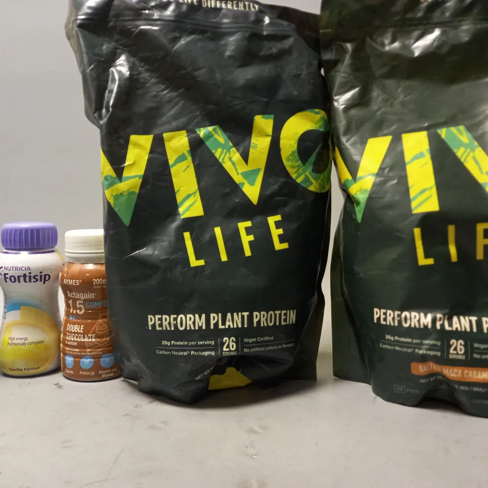 TOTE OF APPROX 8 ASSORTED FOOD ITEMS TO INCLUDE - VIVO LIFE REFORM PLANT PROTEIN , NUTRICIA FORTISIP , ACTAGAIN 1.5 COMPLEX ETC
