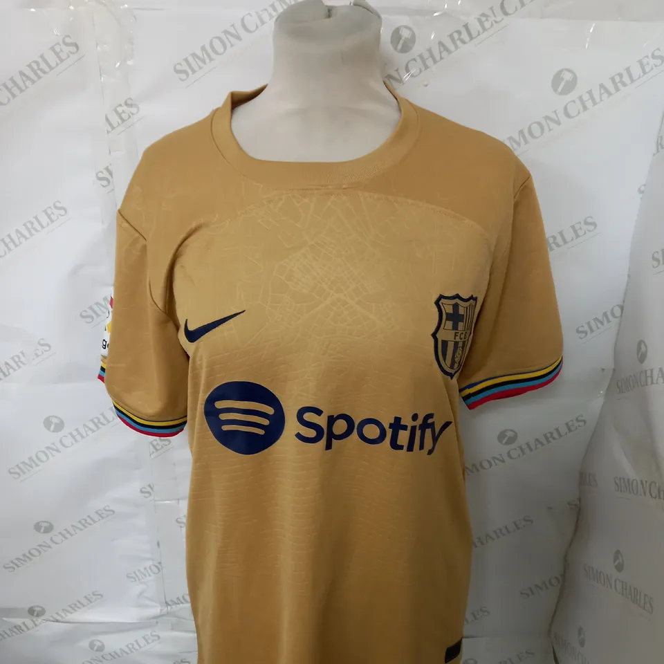 FC BARCELONA AWAY SHIRT WITH PEDRI 8 SIZE S