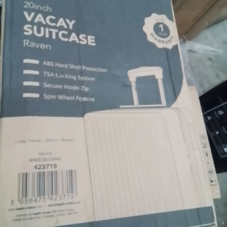 BOXED LUGG 20INCH VACAY SUITCASE RAVEN 