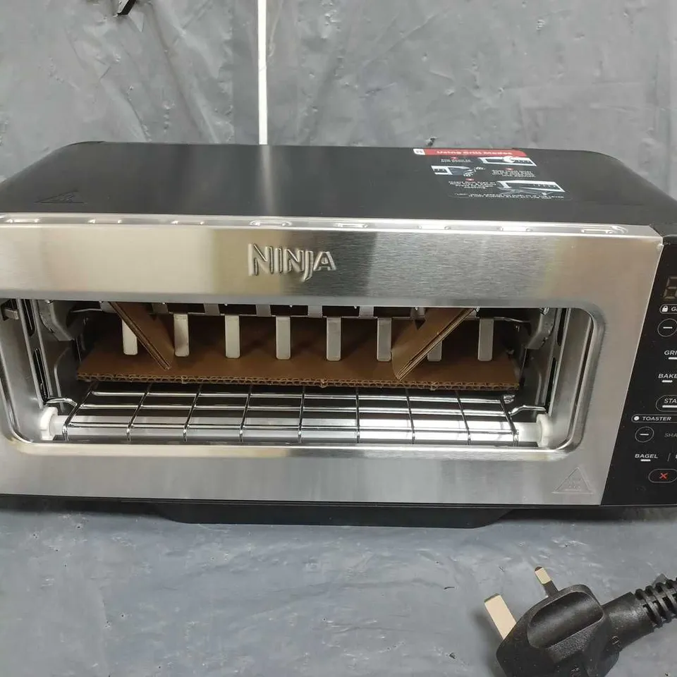 NINJA FOODI 3-IN-1 TOASTER, GRILL & PANINI PRESS ST200UK RRP £149