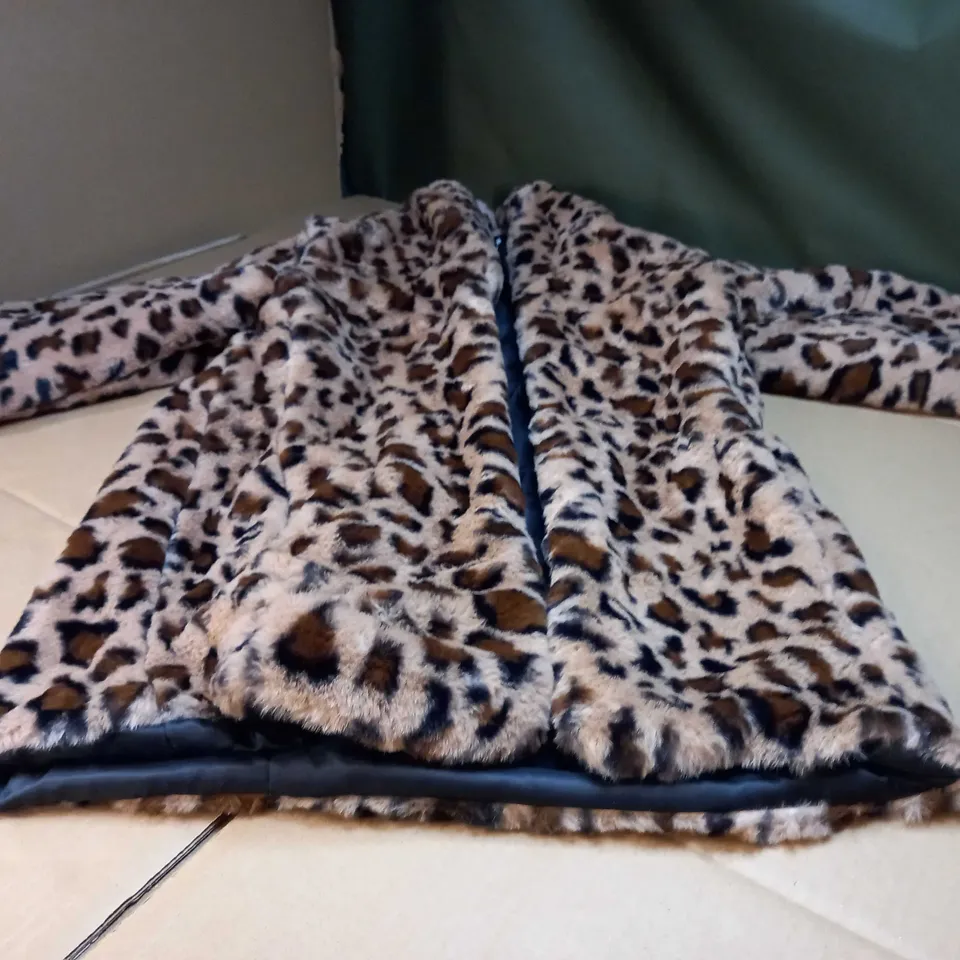 DESIGNER FAUX FUR LEOPARD PRINT COAT - SMALL
