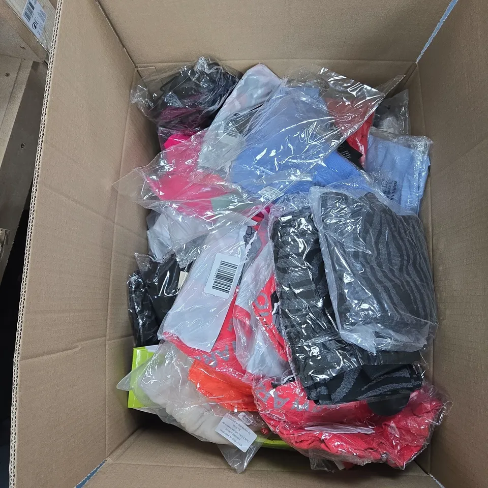 BOX OF APPROXIMATELY 25 ASSORTED CLOTHING ITEMS TO INCLUDE: QED LONDON ZEBRA LEGGINGS