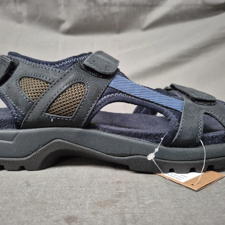 BOXED PAIR OF FIFE COUNTRY ACTIVE BUCKLE SANDALS IN NAVY SIZE EU 44