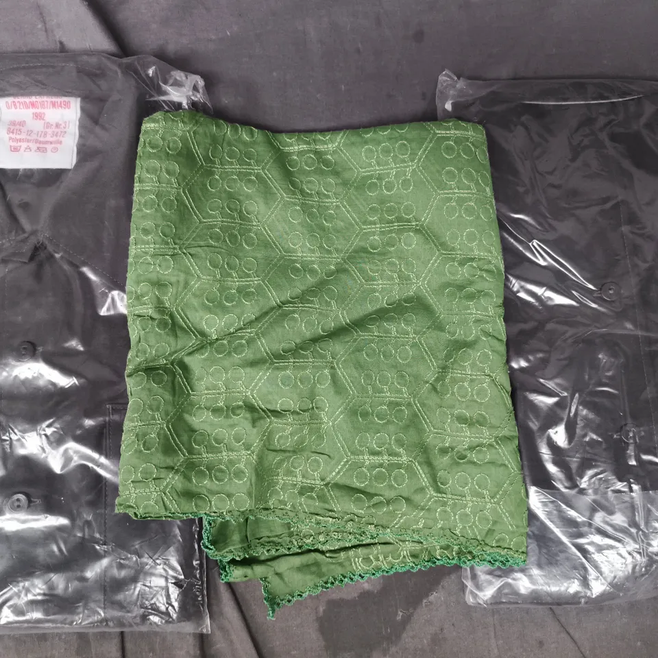 APPROXIMATELY 20 ASSORTED CLOTHING AND FASHION PRODUCTS IN VARIOUS STYLES AND SIZES - COLLECTION ONLY