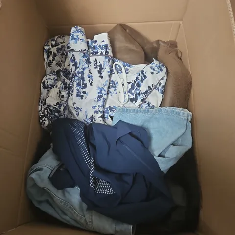 BOX OF APPROXIMATELY 20 ASSORTED CLOTHING AND FASHION PRODUCTS IN VARIOUS STYLES AND SIZES - COLLECTION ONLY