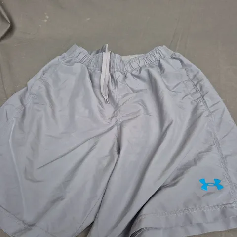 UNDER ARMOUR LIGHT GREY SHORTS - LARGE