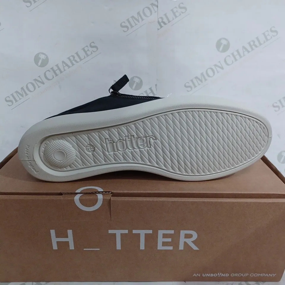 HOTTER DAISY NAVY BOAT SHOES - UK 7.5