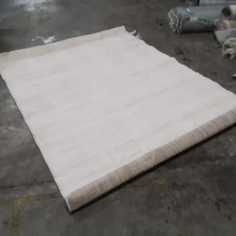 QUALITY DESIGNER AREA RUG - APPROXIMATELY 214X157