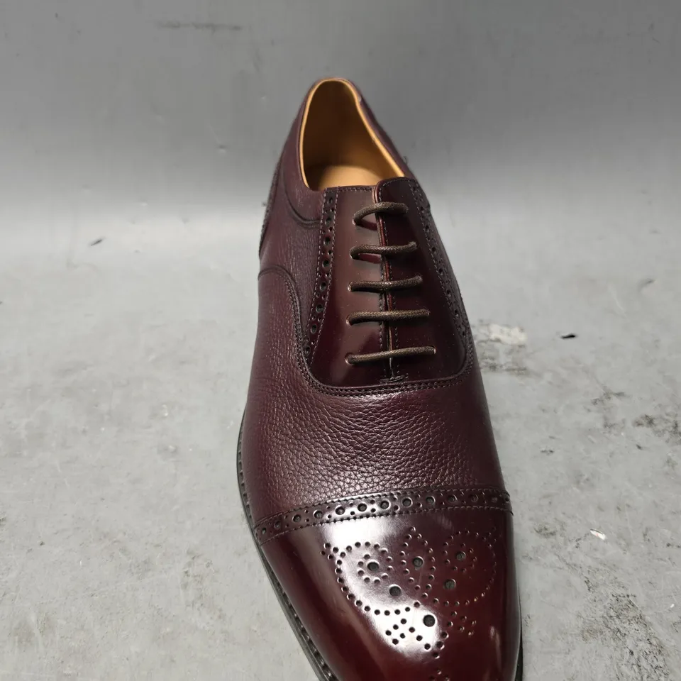 LOAKE SHOEMAKERS PROFESSIONAL MAROON SMART SHOES - SIZE 7 1/2 