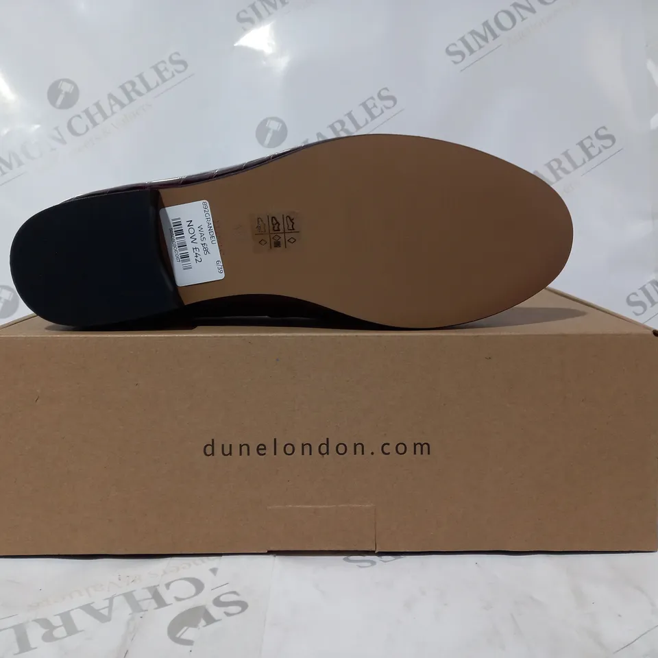 BOXED PAIR OF DUNE LONDON LOAFERS IN BURGUNDY SIZE 6