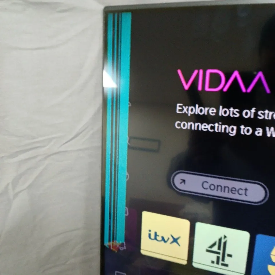 HISENSE 40" 40E5NQTUK SMART QLED TV 