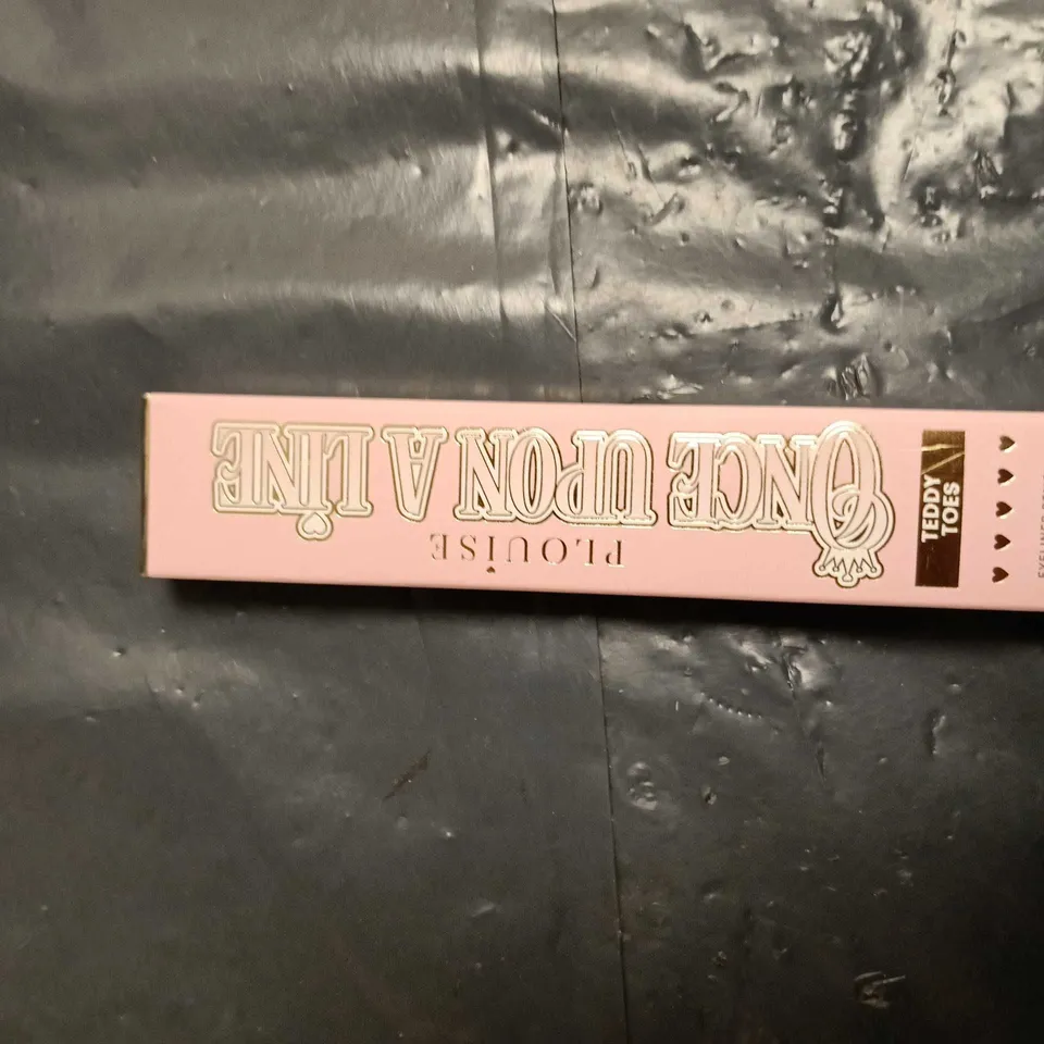 PLOUISE MAKE-UP BRUSH SET (3 BRUSHES) – PINK BOX + ASSORTED BEAUTY ITEMS