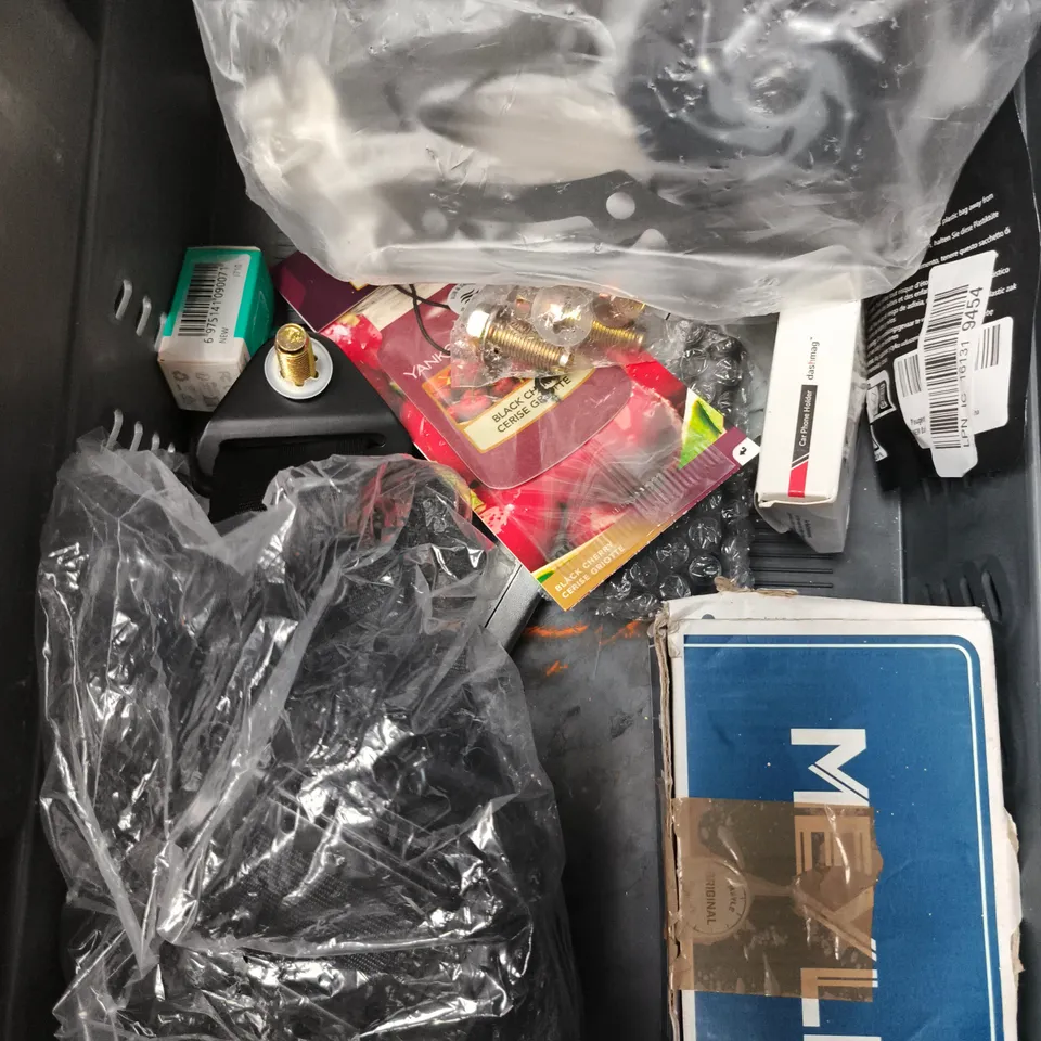 APPROXIMATELY 10 ASSORTED VEHICLE PARTS AND ACCESSORIES TO INCLUDE SPARK PLUG, PERMIT HOLDER, WINDOW SCRAPER ETC