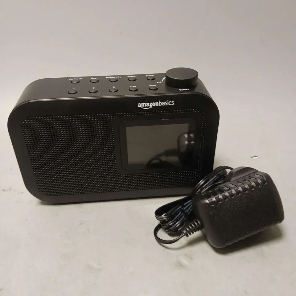 BOXED AMAZON BASICS PORTABLE DAB/DAB+/FM RADIO WITH COLOUR DISPLAY