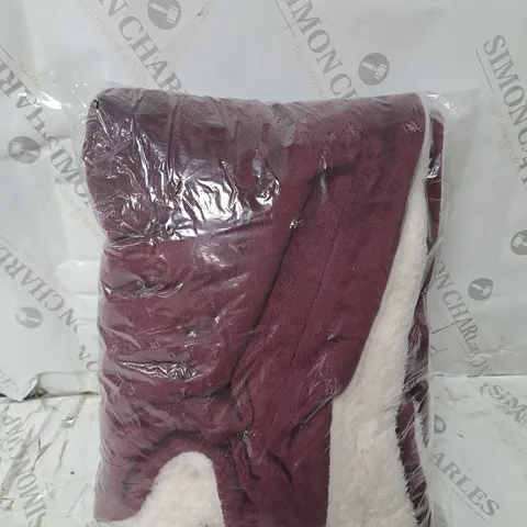 COZEE HOME SET OF 2 VELVETSOFT & ULTRA FLUFFIE SHAMS