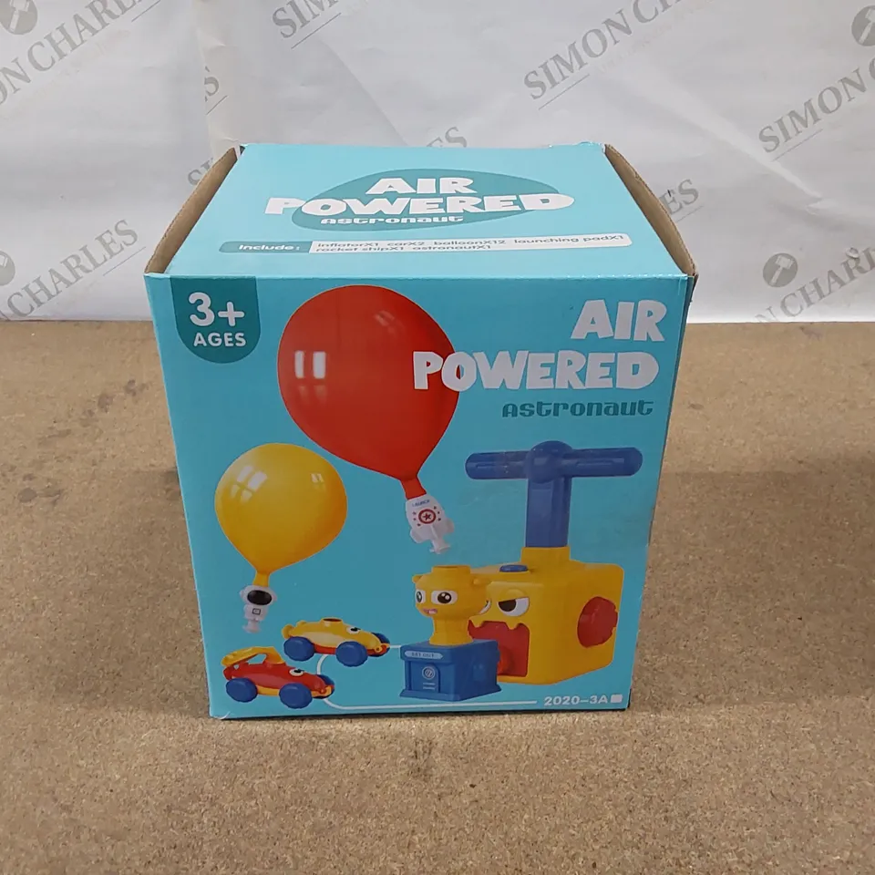 BOX OF APPROXIMATELY 13X AIR POWERED CAR/ASTRONAUTS (1 BOX)