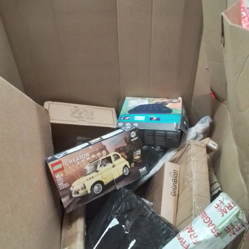 PALLET CONTAINING VARIOUS ASSORTED BOXED HOUSEHOLD ITEMS TO INCLUDE: AIR BED,LEGO CREATOR SET, TEA SET AND LOTS MORE UNMARKED BOXED ITEMS 