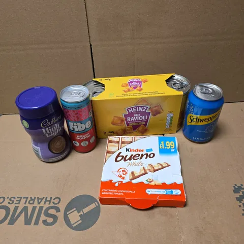 APPROXIMATELY 10 ASSORTED FOOD/DRINK PRODUCTS TO INCLUDE BUENO, LEMONADE, BEEF RAVIOLI ETC 