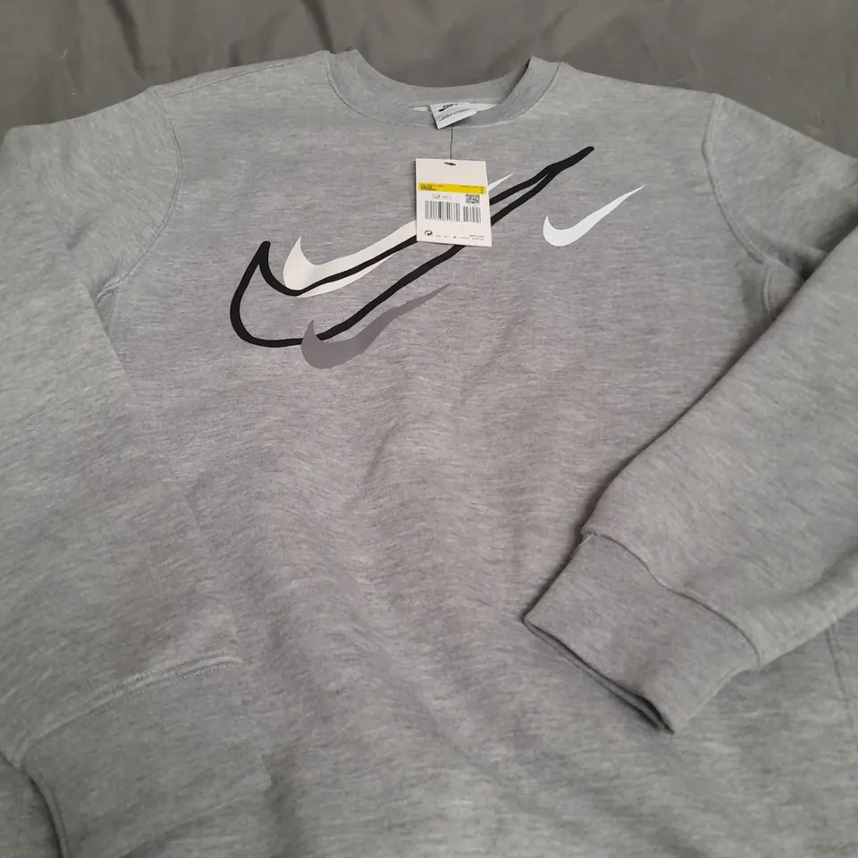 NIKE CREW TACKSUIT TOP IN LIGHT GREY - SMALL