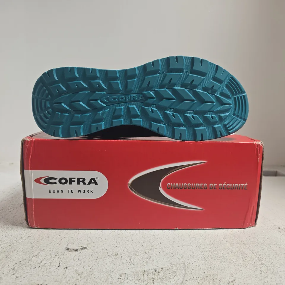 BOXED PAIR OF COFRA SAFETY TRAINERS IN BLACK/TEAL SIZE UK 6.5