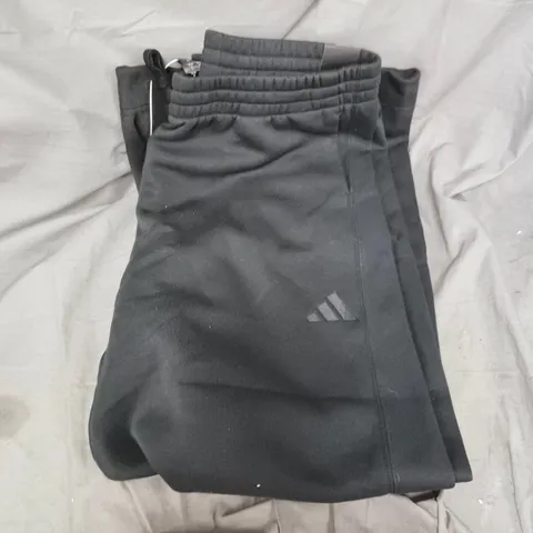 ADIDAS MEN'S BLACK JOGGERS – LOOSE FIT, FULL-LENGTH – UK XL (US XL)