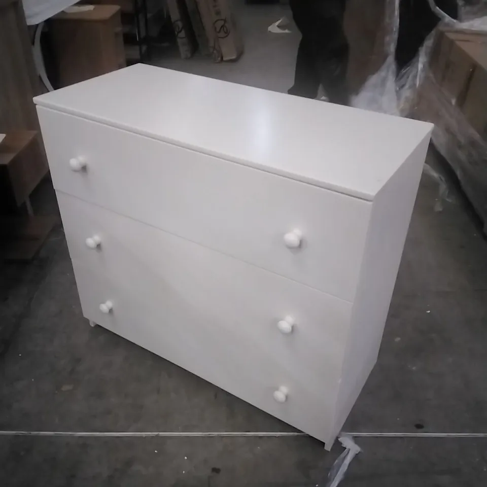 WHITE 3-DRAWER CHEST OF DRAWERS/BEDROOM STORAGE 