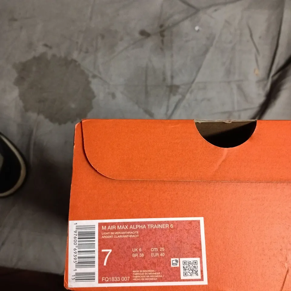NIKE AIR MAX ALPHA TRAINER 6 SHOES – LIGHT SILVER/ANTHRACITE, UK 6 (US 7) MEN