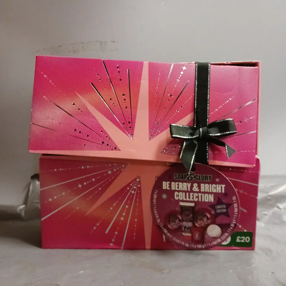 BOXED SOAP & GLORY BE BERRY & BRIGHT COLLECTION 