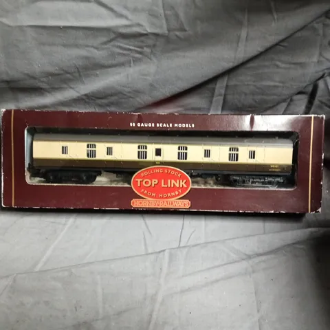 Hornby Top Link OO Gauge Passenger Coach – Boxed