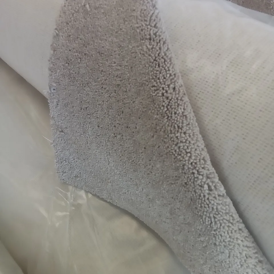 ROLL OF QUALITY TUDOR TWIST REGAL CLASSIC PEBBLE CARPET 3×5M