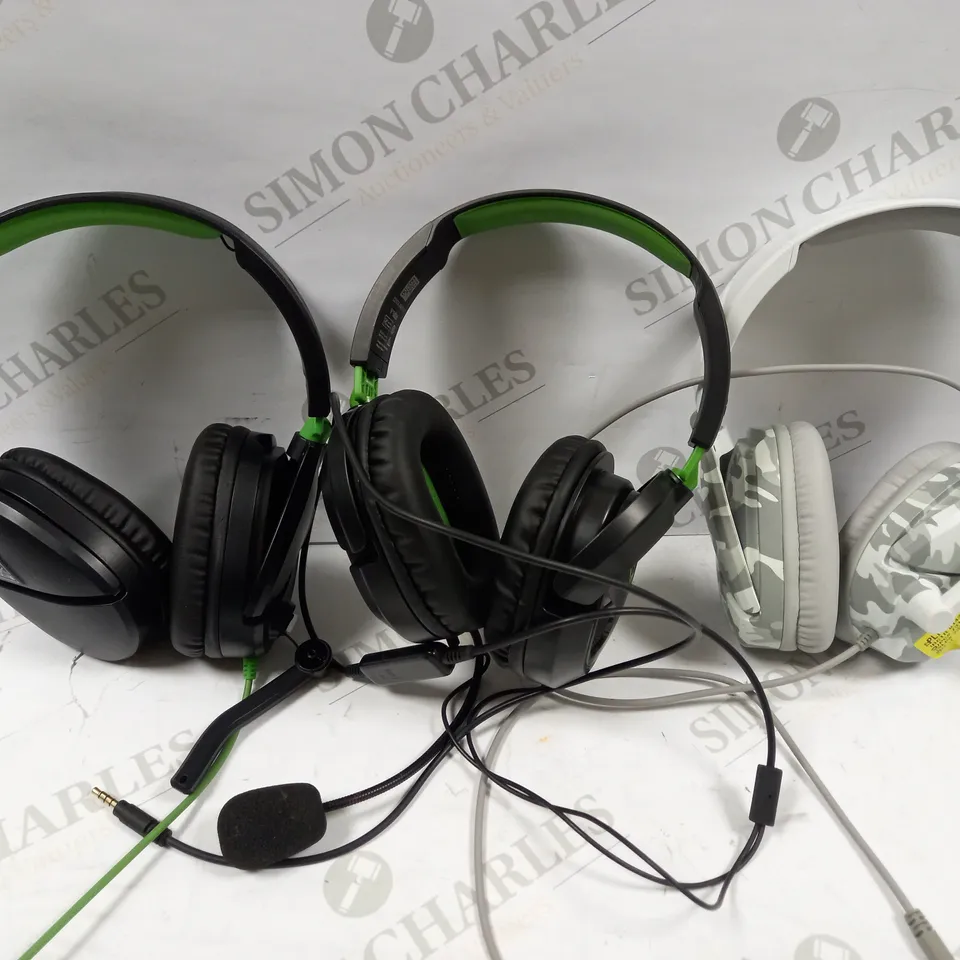 LOT OF 10 LOOSE TURTLE BEACH HEADPHONES TOO INCLUDE RECON 50 , 70 ETC 