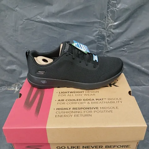 BOXED PAIR OF SKETCHERS GO WALK JOY BLACK UK 8