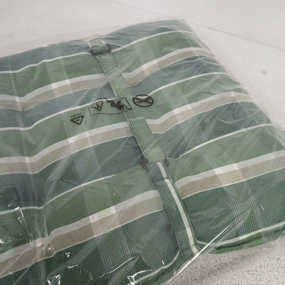 SUN-NL NIEDRIGLEHNER OUTDOOR SUN LOUNGER CUSHION – GREEN STRIPED 105X50X8 CM