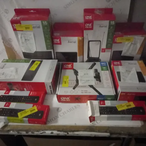 GROUP OF APPROX 10 ASSORETED ONEFORALL ITEMS TO INCLUDE TV BRACKET, AERIALS, REMOTES ETC