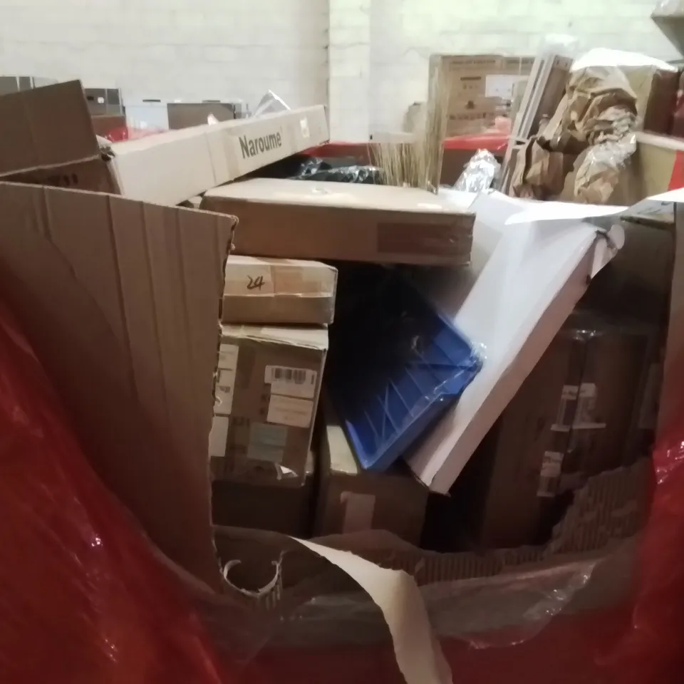 PALLET OF ASSORTED HOUSEHOLD GOODS AND PRODUCTS TO INCLUDE;FITNESS RACK,CHRISTMAS WEATHER,PAN