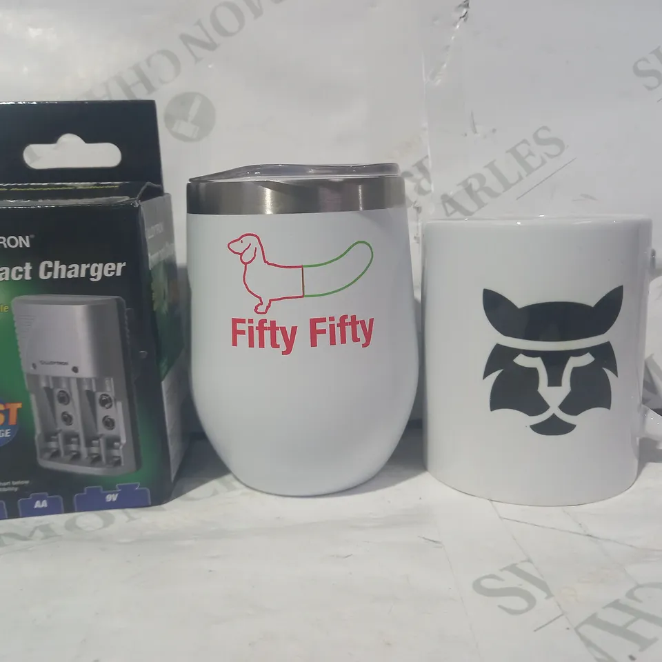BOX OF APPROXIMATELY 10 ASSORTED HOUSEHOLD ITEMS TO INCLUDE LLOYTRON COMPACT CHARGER, FIFTY FIFTY TRAVEL MUG, ETC