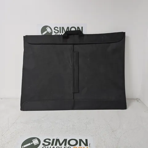 ARTWORK CARRY CASE - BLACK