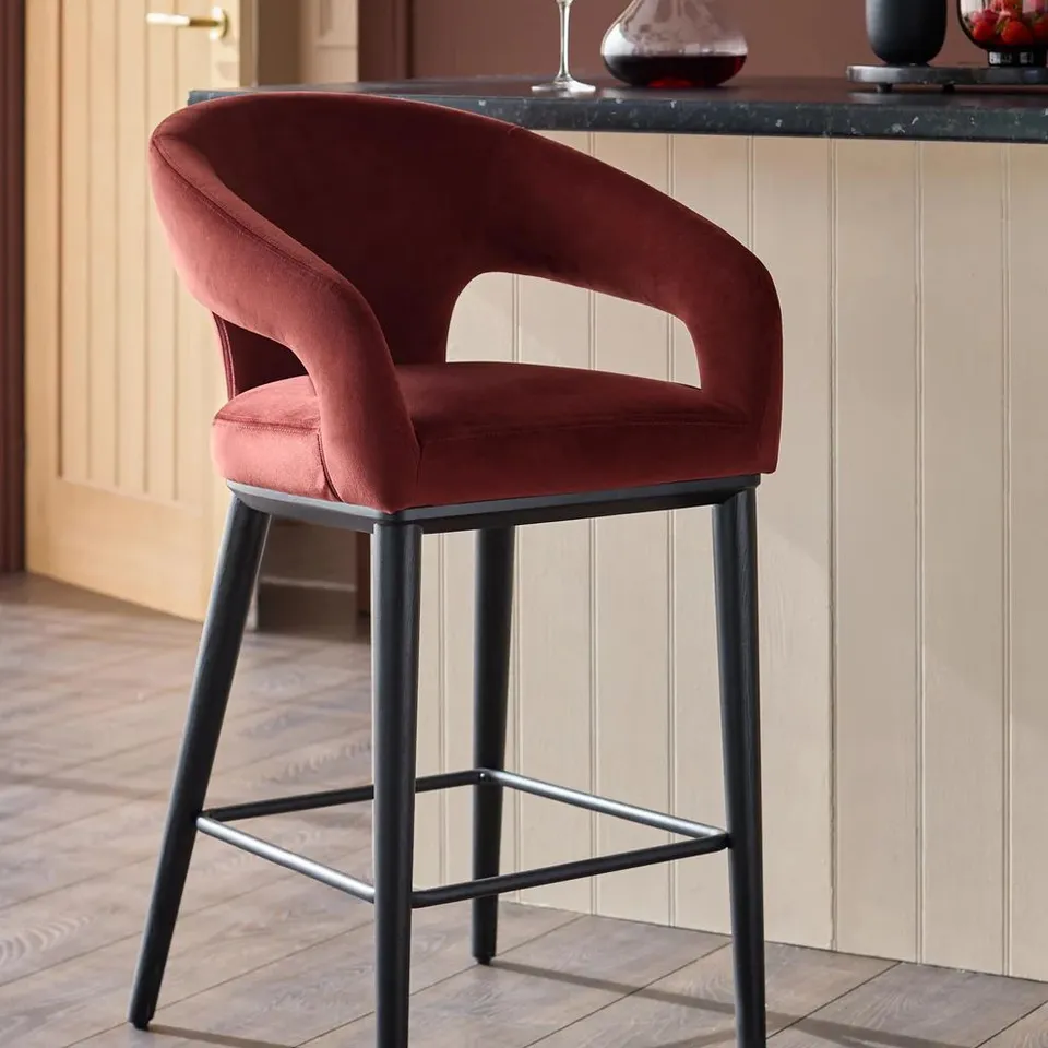 BOXED DANETTI HEATH TOFFEE RED VELVET BAR STOOL